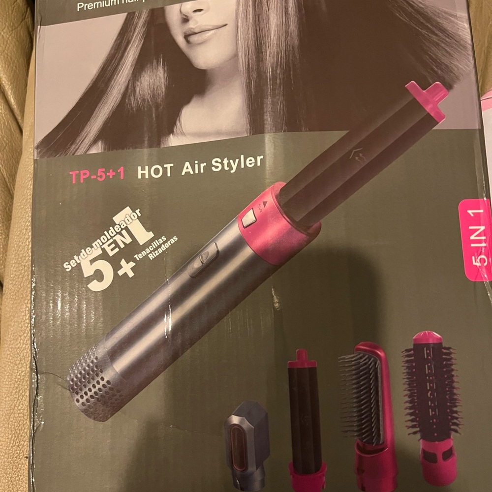 DYSON air wrap dupe. This is not a DYSON.